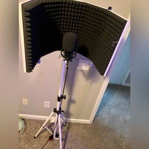 Apple studio set up